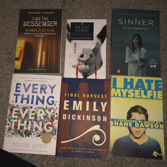 BOOKS - Picture 1 of 1